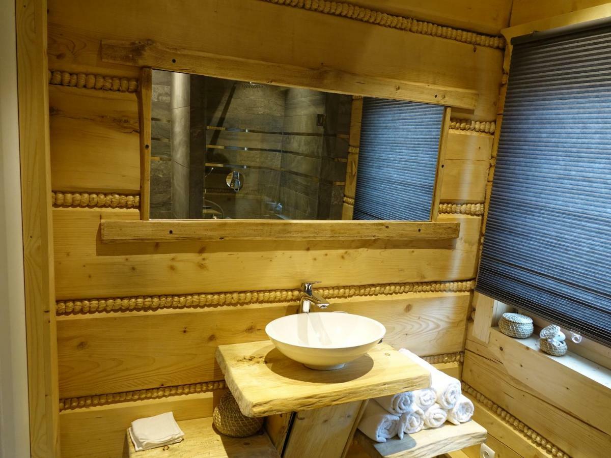 Domki Zawoja Z Jacuzzi ภายนอก รูปภาพ